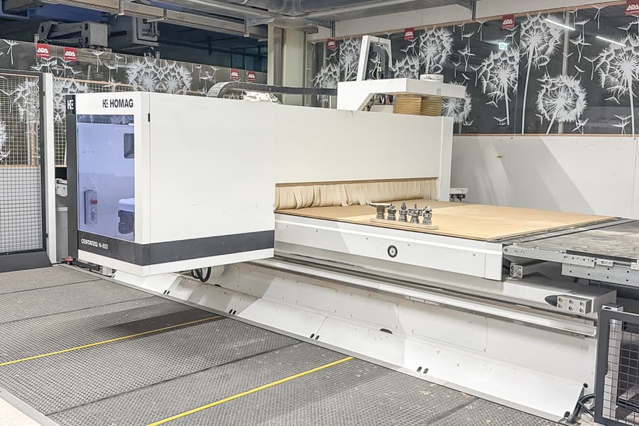 CNC-Bearbeitungszentrum HOMAG CENTATEQ N-800